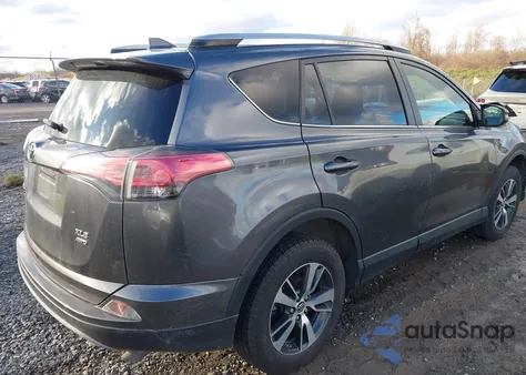 2018 Toyota Rav4 Xle z USA, uszkodzony, nr VIN JTMRFREV3JJ742385